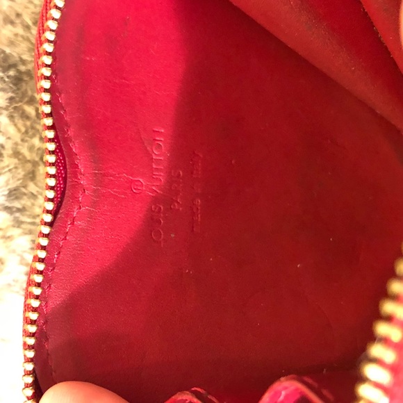 Authentic Louis Vuitton heart ❤️ coin purse - Picture 7 of 8